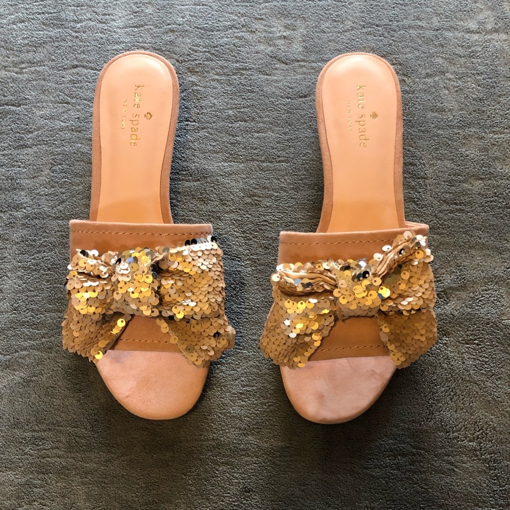 Kate Spade ♠️ NWOT Suede Sandals W/Sequin Bow Ties